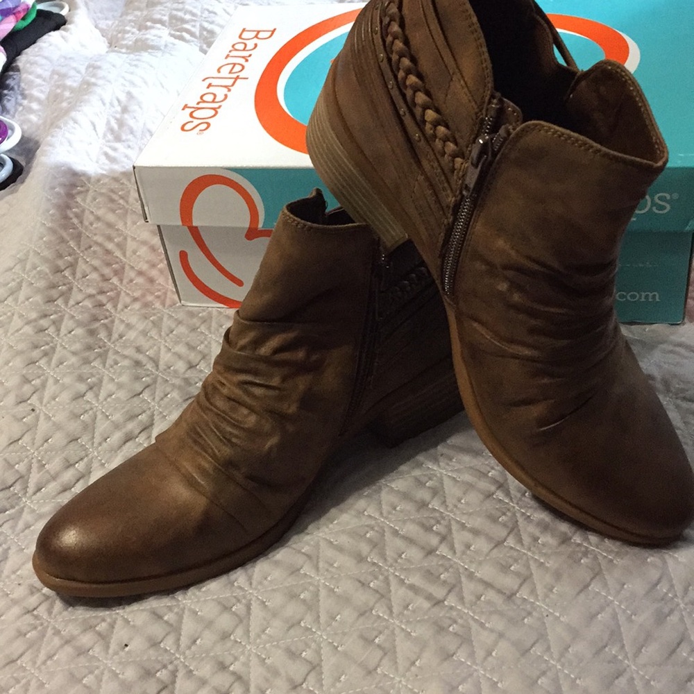 Ankle booties